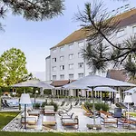 Novotel 4* Beaune (Cote d'Or)