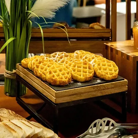 Hotel Novotel Beaune 4*