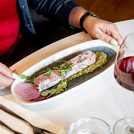 Ξενοδοχείο Novotel 4*