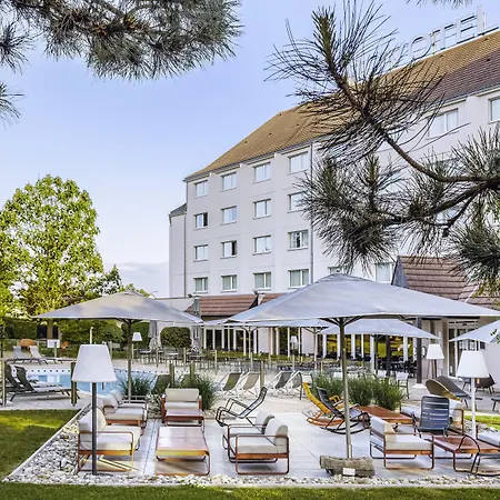 Novotel 4* Beaune (Cote d'Or)