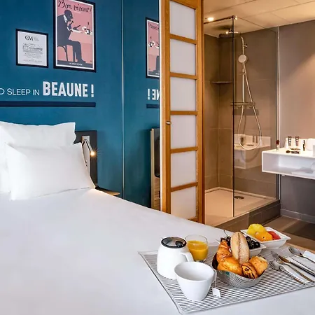 Novotel Hotel 4*
