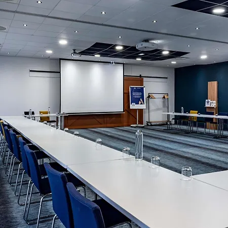 Novotel 4* Beaune (Cote d'Or)