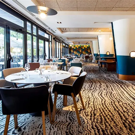 Novotel 4*